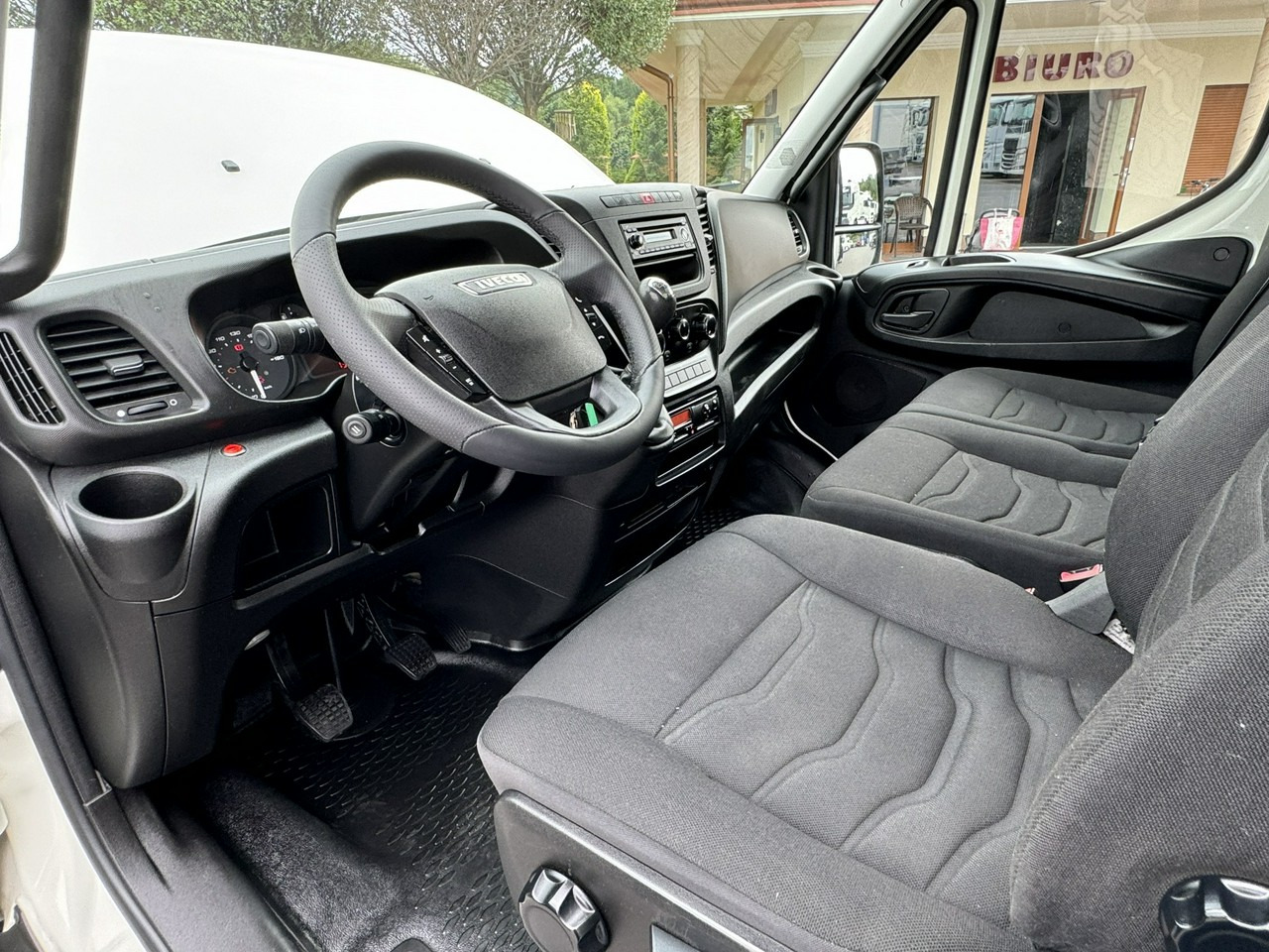 Iveco Daily 70C17 Mroźnia Agregat Carrier Supra 750 10-Palet + Winda līzingu Iveco Daily 70C17 Mroźnia Agregat Carrier Supra 750 10-Palet + Winda: foto 22 Iveco Daily 70C17 Mroźnia Agregat Carrier Supra 750 10-Palet + Winda līzingu Iveco Daily 70C17 Mroźnia Agregat Carrier Supra 750 10-Palet + Winda: foto 22