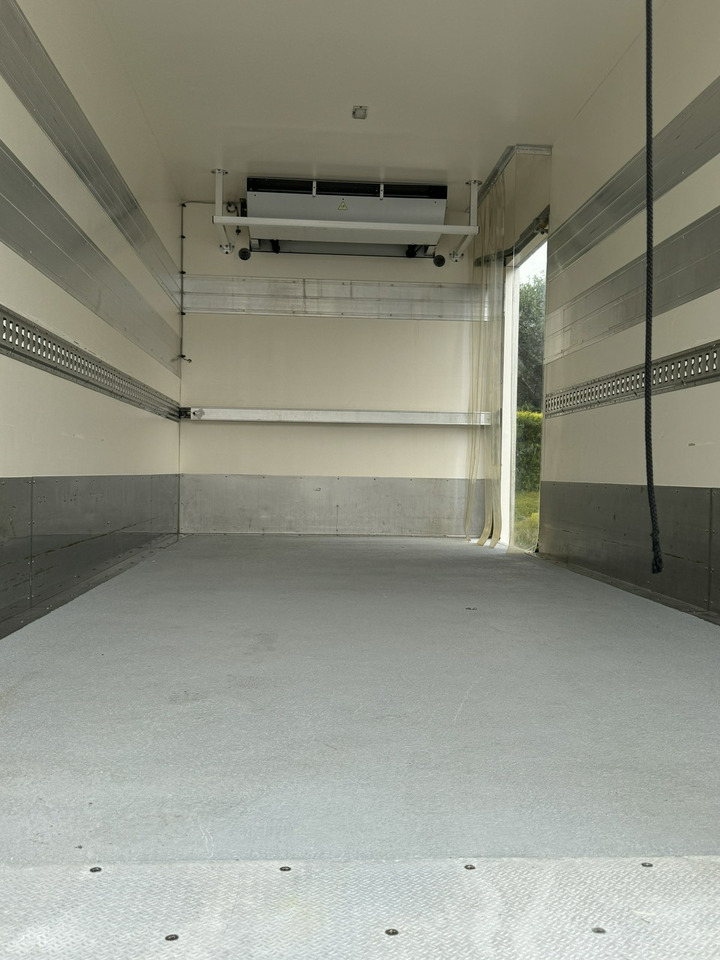 Iveco Daily 70C17 Mroźnia Agregat Carrier Supra 750 10-Palet + Winda līzingu Iveco Daily 70C17 Mroźnia Agregat Carrier Supra 750 10-Palet + Winda: foto 14 Iveco Daily 70C17 Mroźnia Agregat Carrier Supra 750 10-Palet + Winda līzingu Iveco Daily 70C17 Mroźnia Agregat Carrier Supra 750 10-Palet + Winda: foto 14