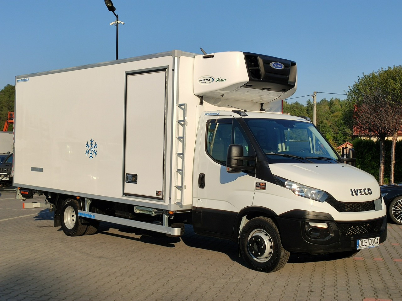 Iveco Daily 70C17 Mroźnia Ściana Grodziowa Multitemperatura - Komercauto refrižerators: foto 3 Iveco Daily 70C17 Mroźnia Ściana Grodziowa Multitemperatura - Komercauto refrižerators: foto 3