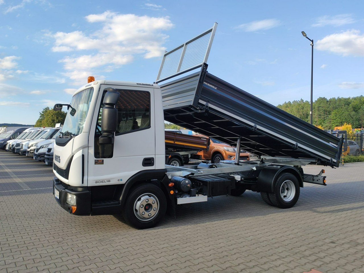 Iveco Eurocargo 80EL18 E5 Super Stan UNIKAT !!! - Kravas automašīna pašizgāzējs: foto 3 Iveco Eurocargo 80EL18 E5 Super Stan UNIKAT !!! - Kravas automašīna pašizgāzējs: foto 3