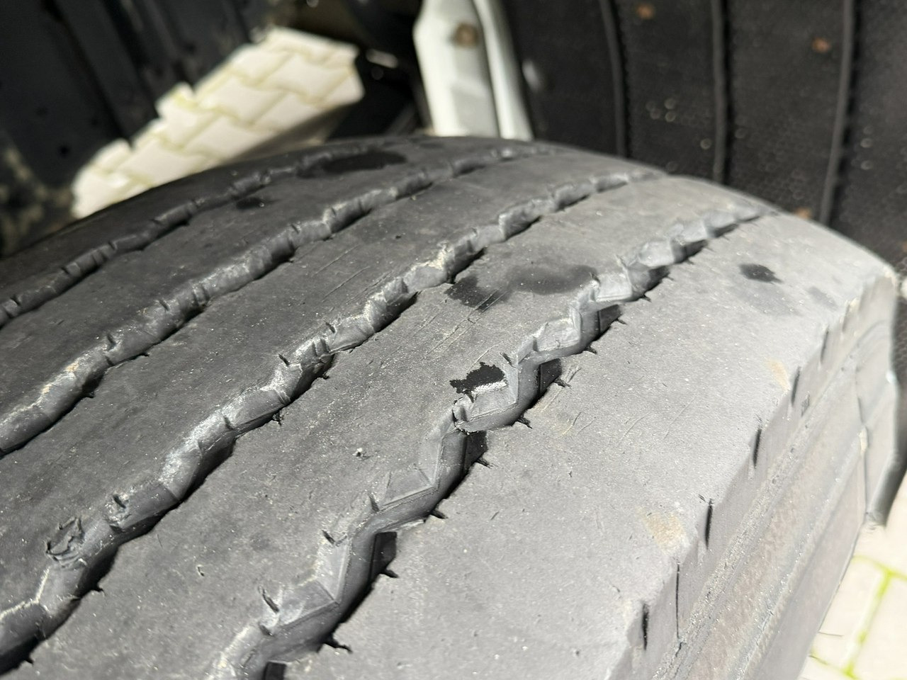 Iveco STRALIS 260S40 E6 Chłodnia Mroźnia Agregat THERMO KING T-1000R - Kravas automašīna refrižerators: foto 4 Iveco STRALIS 260S40 E6 Chłodnia Mroźnia Agregat THERMO KING T-1000R - Kravas automašīna refrižerators: foto 4