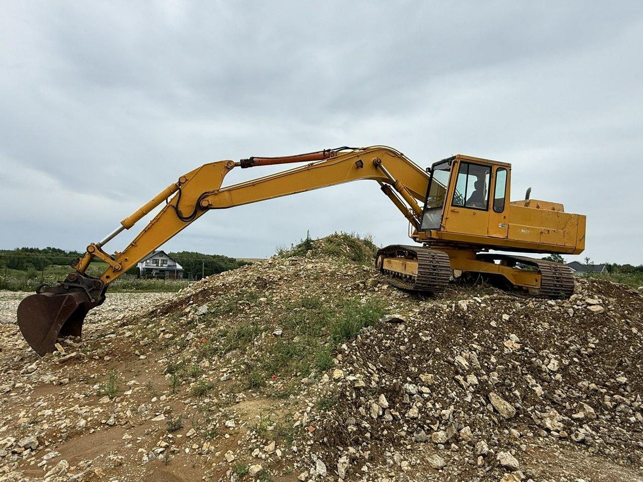 Komatsu PC240NLC-3KP - Kāpurķēžu ekskavators: foto 1 Komatsu PC240NLC-3KP - Kāpurķēžu ekskavators: foto 1