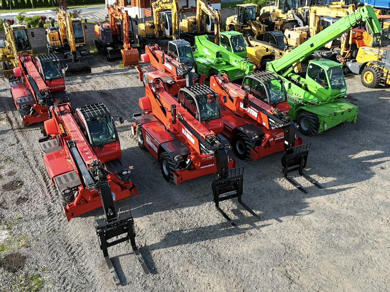 Manitou MRT 2150 ROTO Ładowarka Teleskopowa Obrotowa 2550 - Teleskopiskais iekrāvējs: foto 4 Manitou MRT 2150 ROTO Ładowarka Teleskopowa Obrotowa 2550 - Teleskopiskais iekrāvējs: foto 4