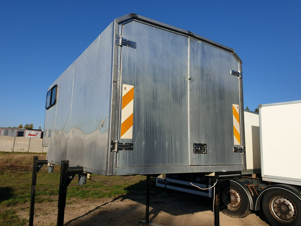 Mercedes ATEGO 1221 - Maināmā virsbūve - furgons: foto 5 Mercedes ATEGO 1221 - Maināmā virsbūve - furgons: foto 5