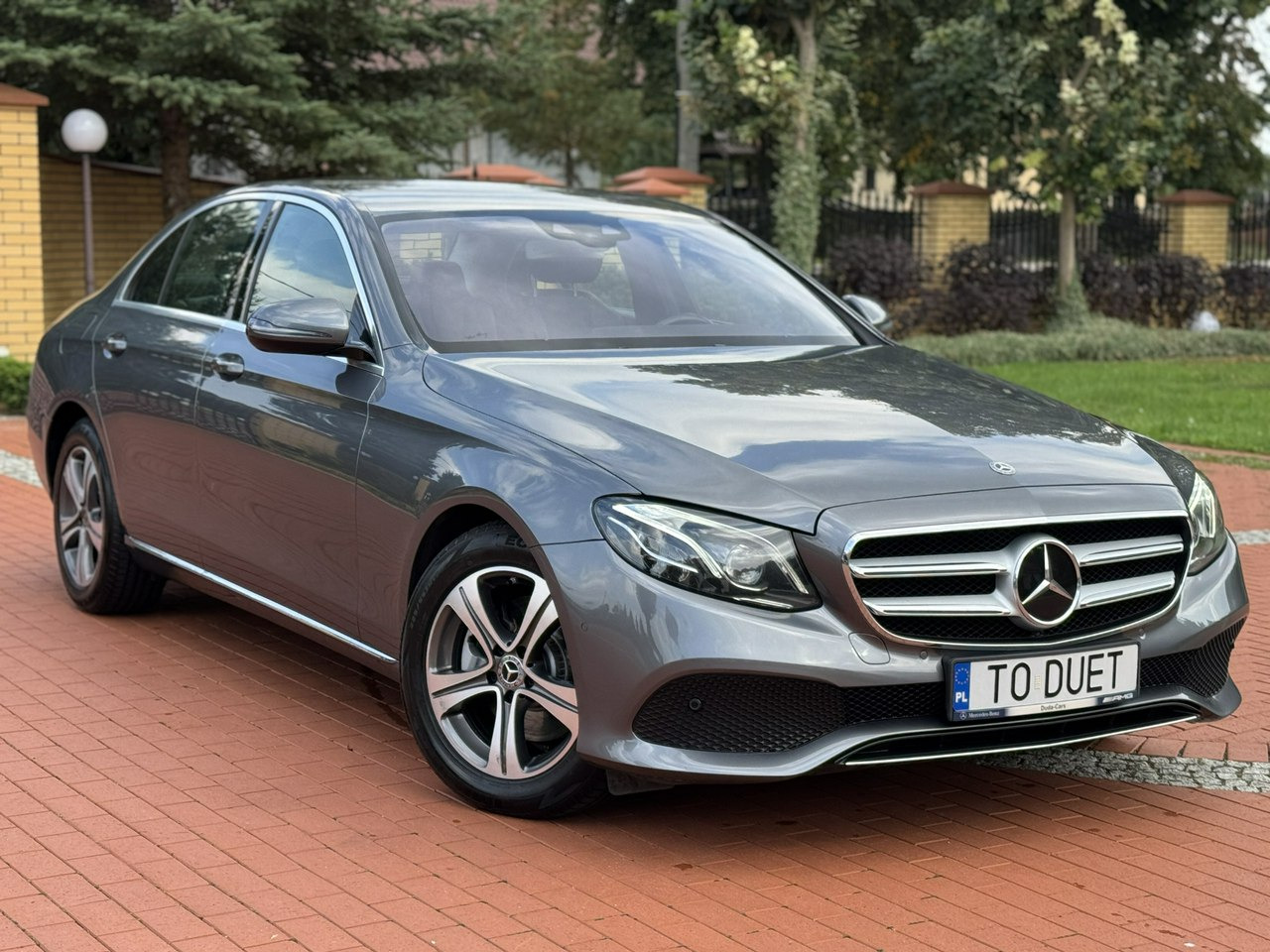 Mercedes E 220 - Sedans: foto 2 Mercedes E 220 - Sedans: foto 2