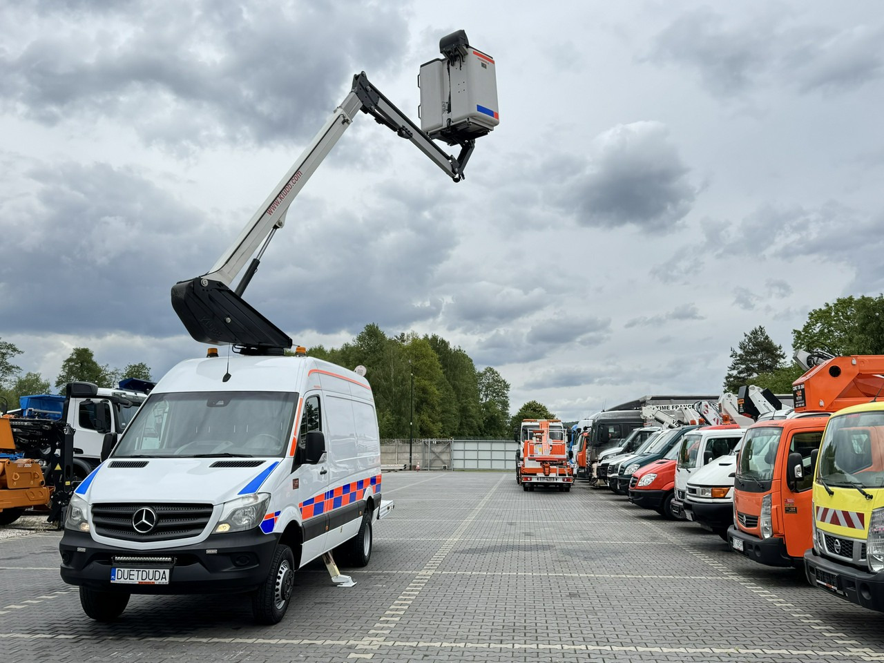 Mercedes Sprinter Zwyżka Podnośnik Koszowy KLUBB K42P UDT WUMAG GSR - Autopacēlājs: foto 4 Mercedes Sprinter Zwyżka Podnośnik Koszowy KLUBB K42P UDT WUMAG GSR - Autopacēlājs: foto 4