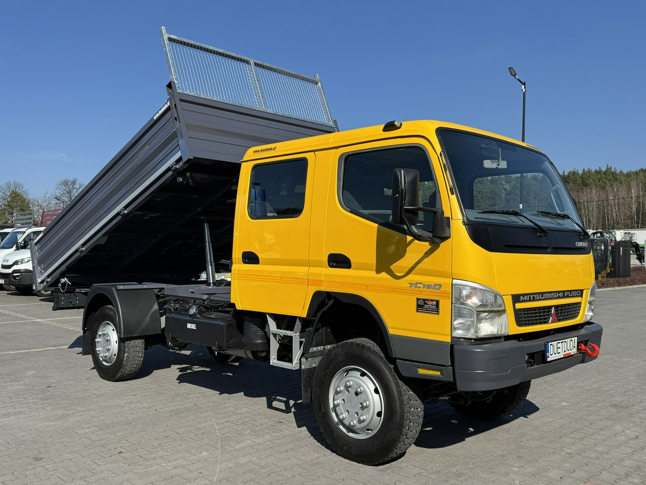 Mitsubishi Canter Fuso 4x4 17C18D 4.9/180KM Wywrotka 3-stronna - Kravas automašīna pašizgāzējs: foto 2 Mitsubishi Canter Fuso 4x4 17C18D 4.9/180KM Wywrotka 3-stronna - Kravas automašīna pašizgāzējs: foto 2