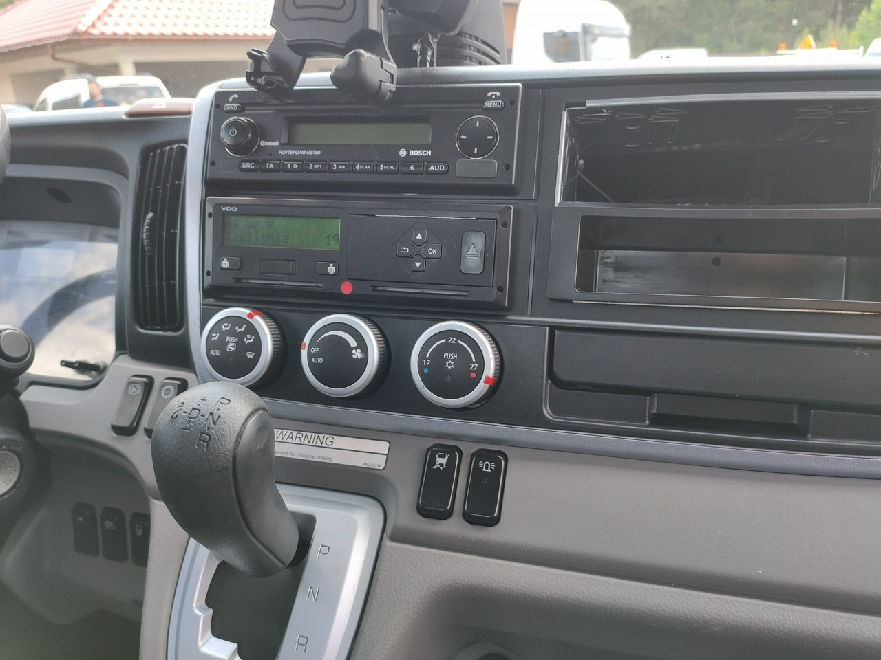 Kravas automašīna pašizgāzējs Mitsubishi Canter Fuso 9C18 3.0/180KM HDS FASSI F30 Wywrotka 3-stronna: foto 23 Kravas automašīna pašizgāzējs Mitsubishi Canter Fuso 9C18 3.0/180KM HDS FASSI F30 Wywrotka 3-stronna: foto 23