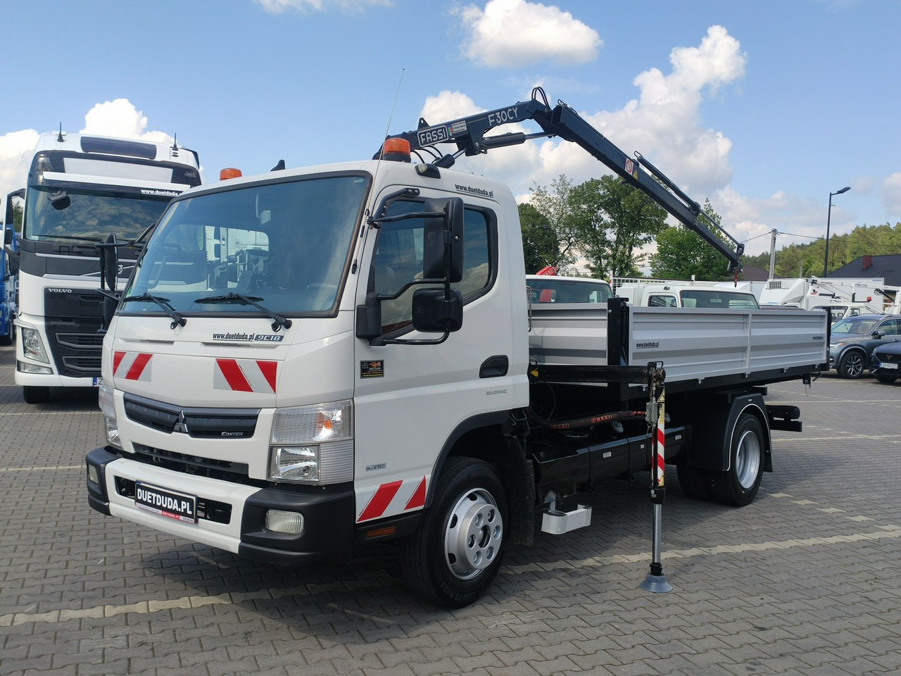 Kravas automašīna pašizgāzējs Mitsubishi Canter Fuso 9C18 3.0/180KM HDS FASSI F30 Wywrotka 3-stronna: foto 9 Kravas automašīna pašizgāzējs Mitsubishi Canter Fuso 9C18 3.0/180KM HDS FASSI F30 Wywrotka 3-stronna: foto 9