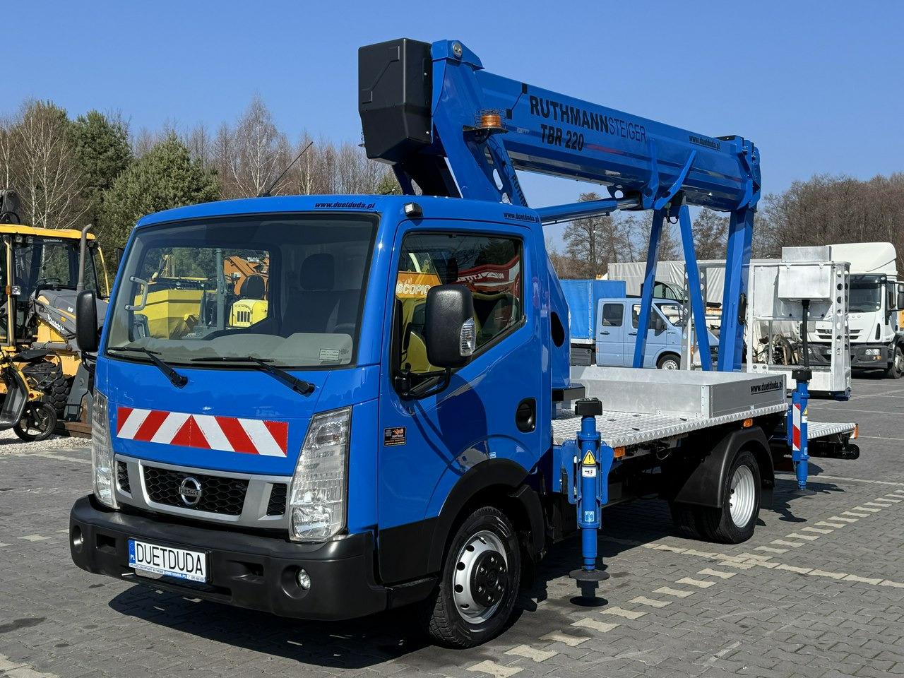 Nissan Cabstar - Autopacēlājs: foto 5 Nissan Cabstar - Autopacēlājs: foto 5