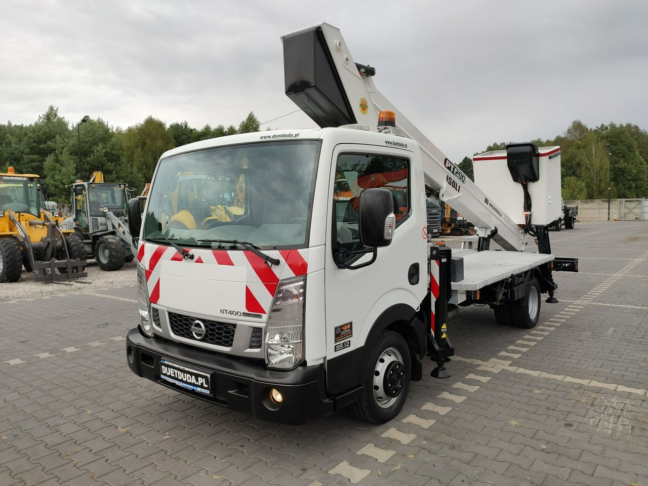 Nissan Cabstar - Autopacēlājs: foto 4 Nissan Cabstar - Autopacēlājs: foto 4