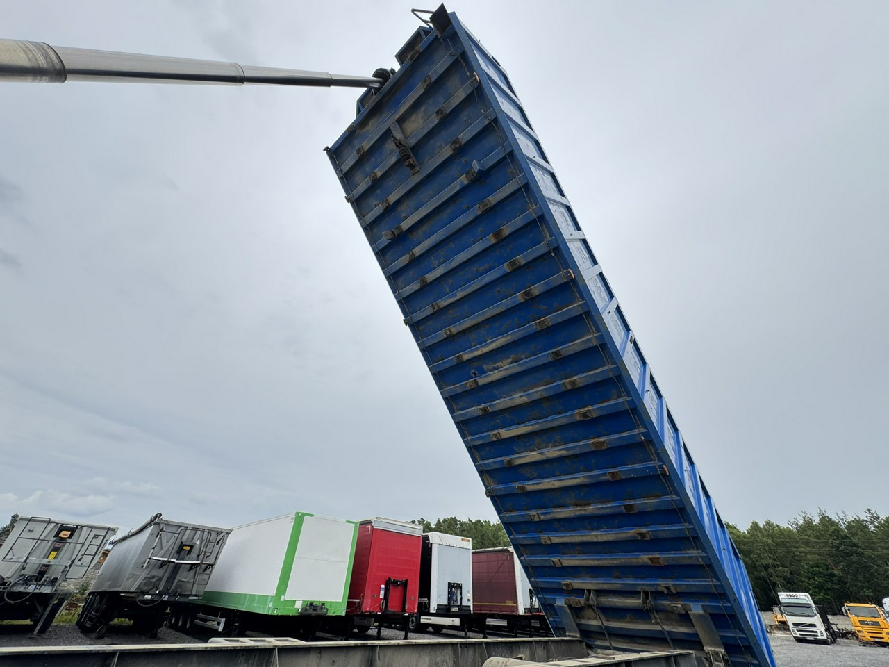 Ovibos Kargomil 35m STALOWA OKAZJA Stan Dobry !!! - Puspiekabe pašizgāzējs: foto 3 Ovibos Kargomil 35m STALOWA OKAZJA Stan Dobry !!! - Puspiekabe pašizgāzējs: foto 3