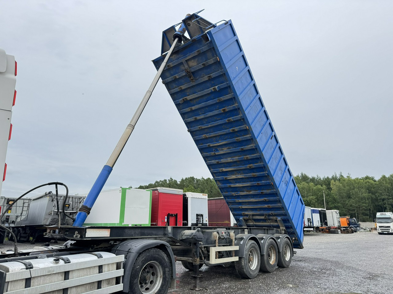 Ovibos Kargomil 35m STALOWA OKAZJA Stan Dobry !!! - Puspiekabe pašizgāzējs: foto 1 Ovibos Kargomil 35m STALOWA OKAZJA Stan Dobry !!! - Puspiekabe pašizgāzējs: foto 1