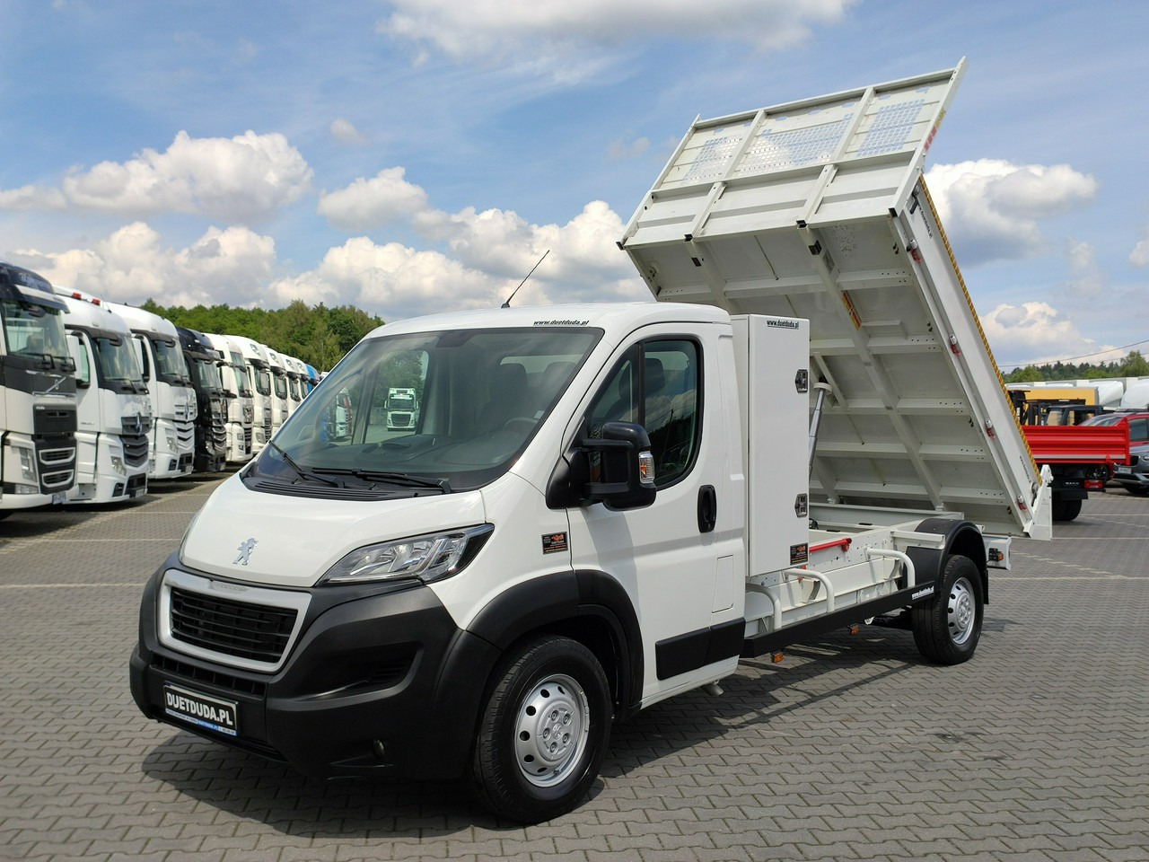 Peugeot Boxer - Komercauto pašizgāzējs: foto 1 Peugeot Boxer - Komercauto pašizgāzējs: foto 1