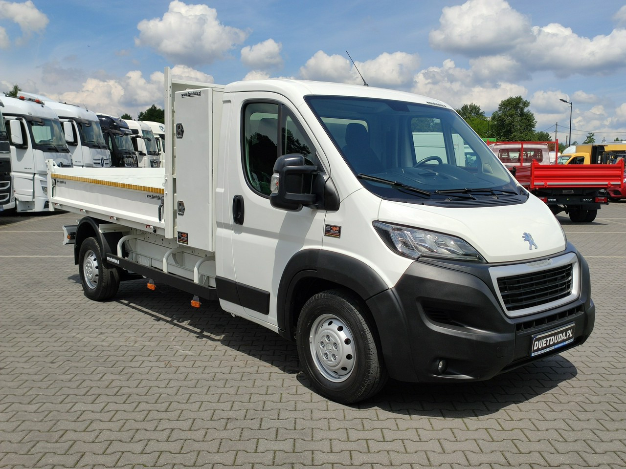 Peugeot Boxer - Komercauto pašizgāzējs: foto 4 Peugeot Boxer - Komercauto pašizgāzējs: foto 4