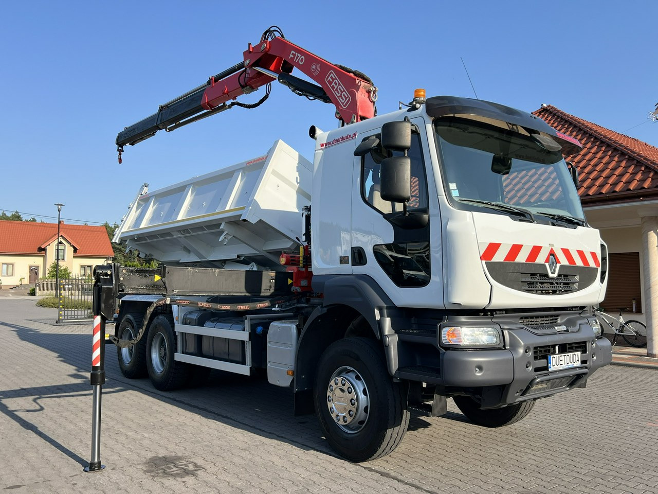 Renault Kerax 26.390 6x4 Mocny HDS FASSI F170 Sterowanie Radiowe - Kravas automašīna pašizgāzējs, Kravas auto ar manipulatoru: foto 2 Renault Kerax 26.390 6x4 Mocny HDS FASSI F170 Sterowanie Radiowe - Kravas automašīna pašizgāzējs, Kravas auto ar manipulatoru: foto 2