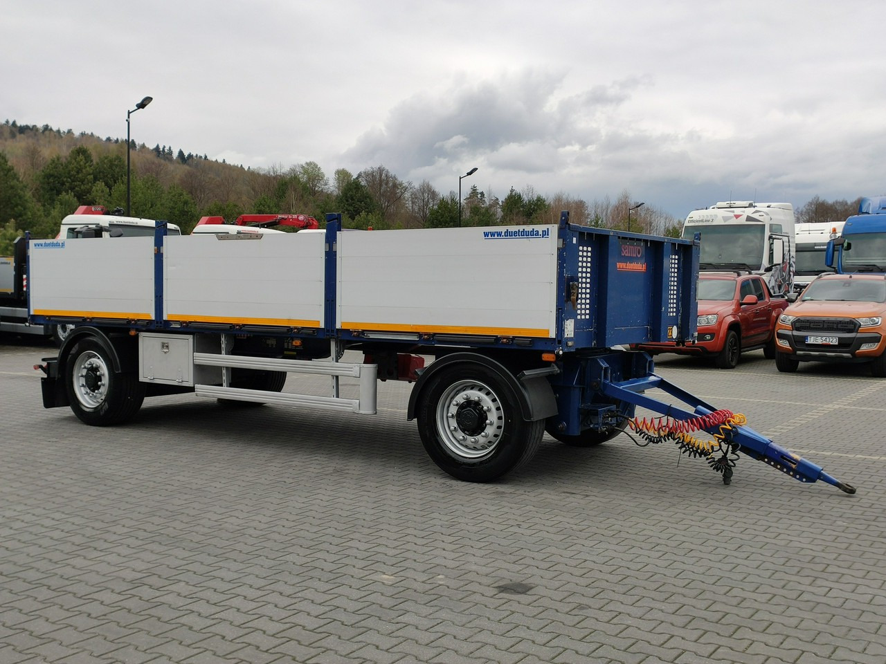 Samro Ciężarowa 2-osiowa na poduszkach - Bortu piekabe/ Platforma: foto 2 Samro Ciężarowa 2-osiowa na poduszkach - Bortu piekabe/ Platforma: foto 2