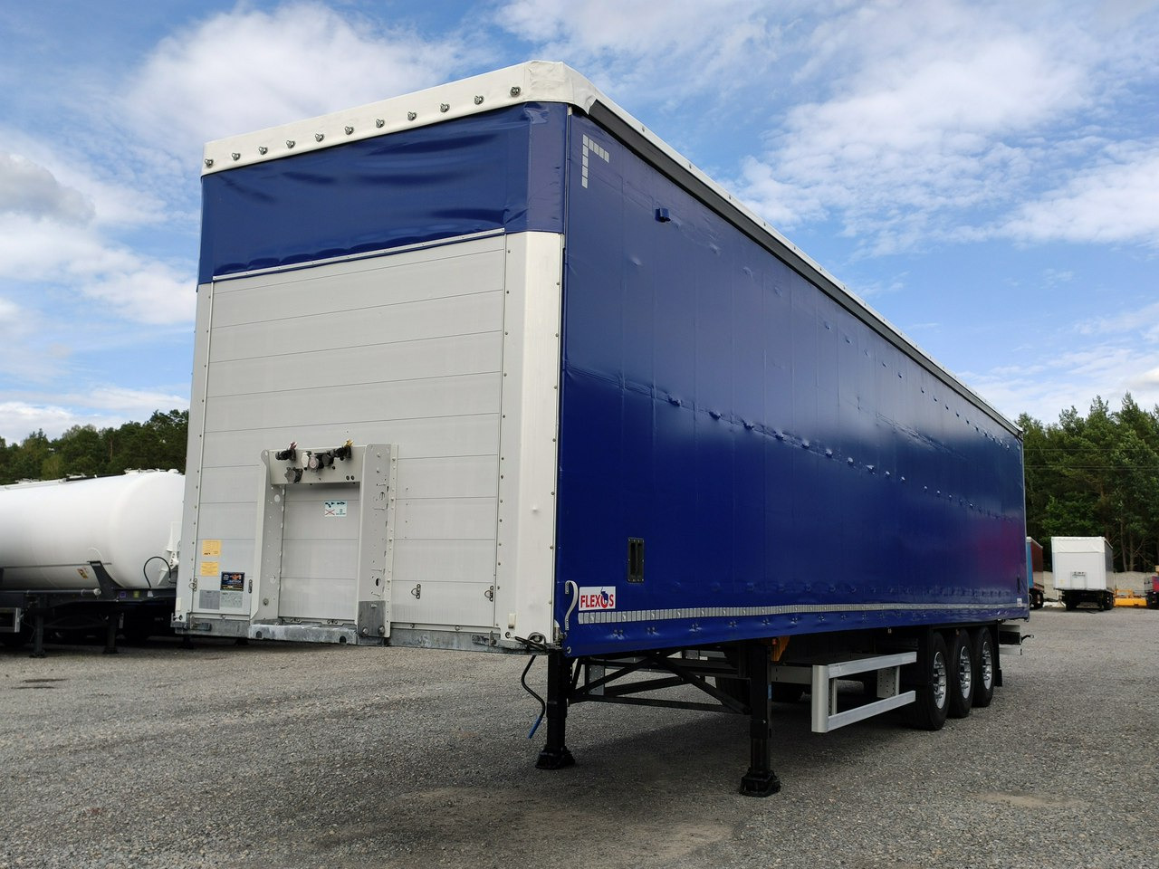 Schmitz Cargobull Firana Szybki Załadunek Idealna Do Piwa Wody ITP... - Tenta puspiekabe: foto 3 Schmitz Cargobull Firana Szybki Załadunek Idealna Do Piwa Wody ITP... - Tenta puspiekabe: foto 3