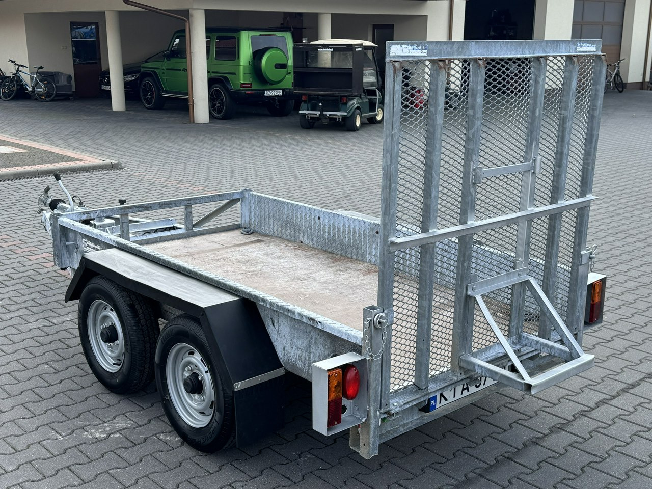 Titan Ciężarowa Pod minikoparkę sprzęt budowlany 2-osiowa Super Stan - Celtniecības tehnikas piekabe: foto 4 Titan Ciężarowa Pod minikoparkę sprzęt budowlany 2-osiowa Super Stan - Celtniecības tehnikas piekabe: foto 4