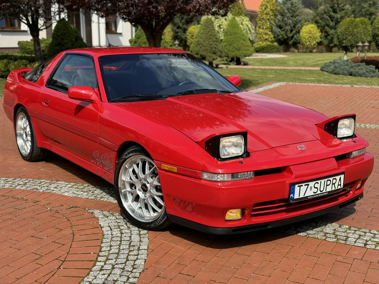 Toyota Supra - Kupeja: foto 1 Toyota Supra - Kupeja: foto 1