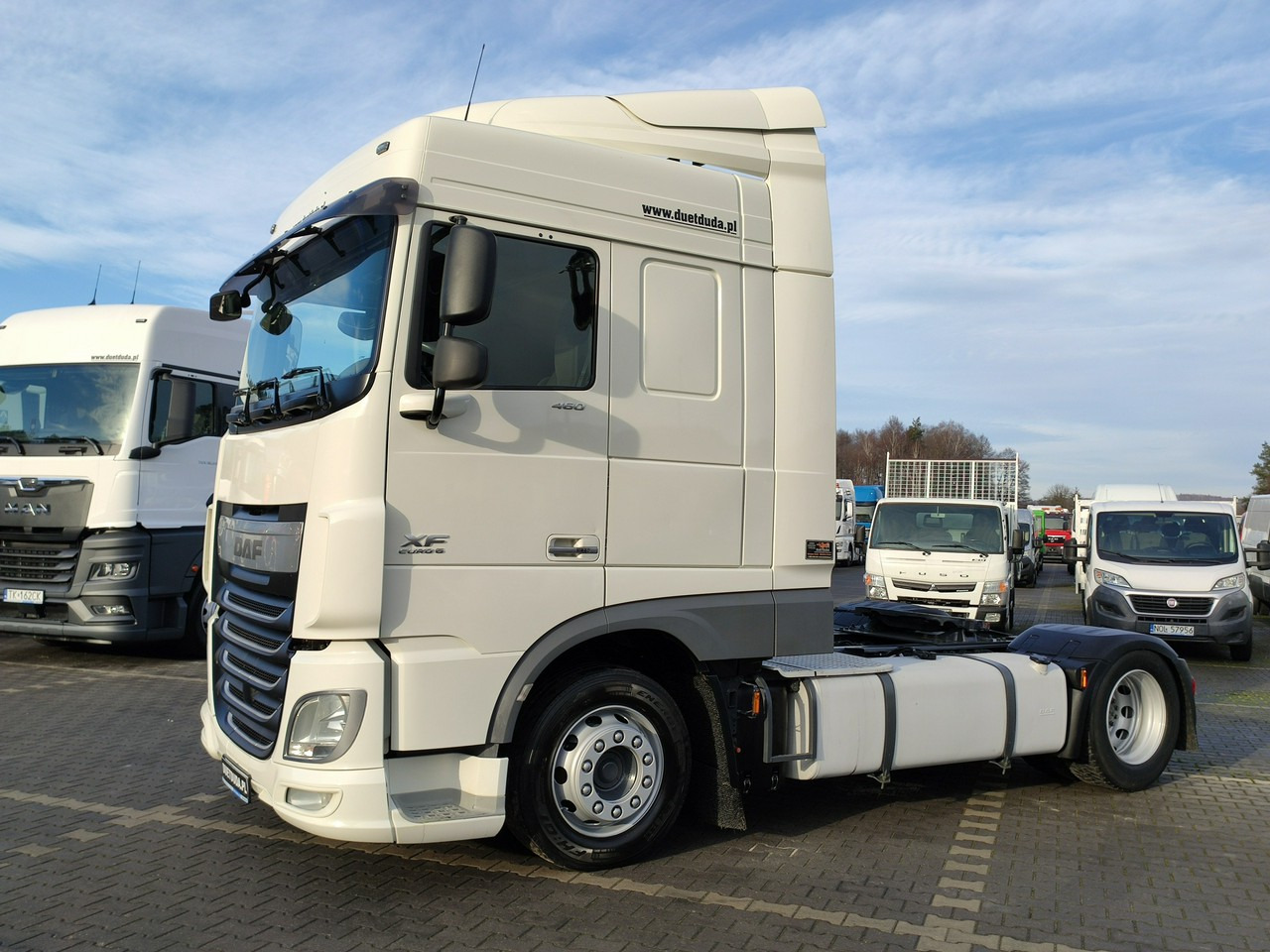 DAF XF 106.460 Euro 6 LowDeck Mega - Vilcējs: foto 3 DAF XF 106.460 Euro 6 LowDeck Mega - Vilcējs: foto 3