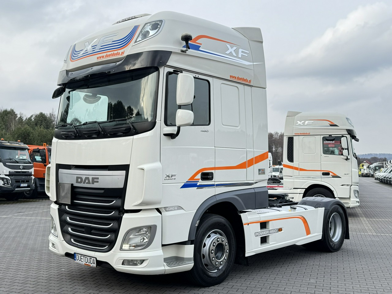 DAF XF 460 SSC E6 Standard Klima Postojowa - Vilcējs: foto 1 DAF XF 460 SSC E6 Standard Klima Postojowa - Vilcējs: foto 1