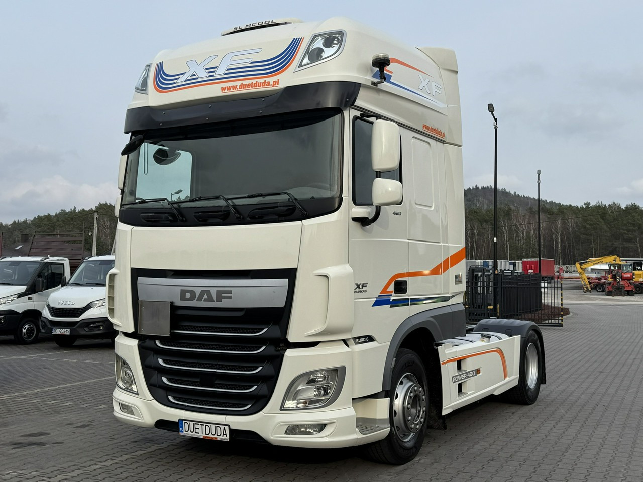 DAF XF 460 SSC E6 Standard Klima Postojowa - Vilcējs: foto 3 DAF XF 460 SSC E6 Standard Klima Postojowa - Vilcējs: foto 3