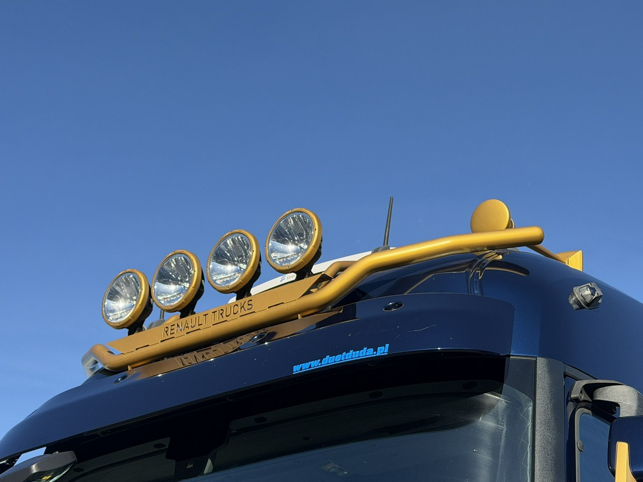 Renault Gama T 520 Standard Silnik 13litrów Euro 6 - Vilcējs: foto 5 Renault Gama T 520 Standard Silnik 13litrów Euro 6 - Vilcējs: foto 5