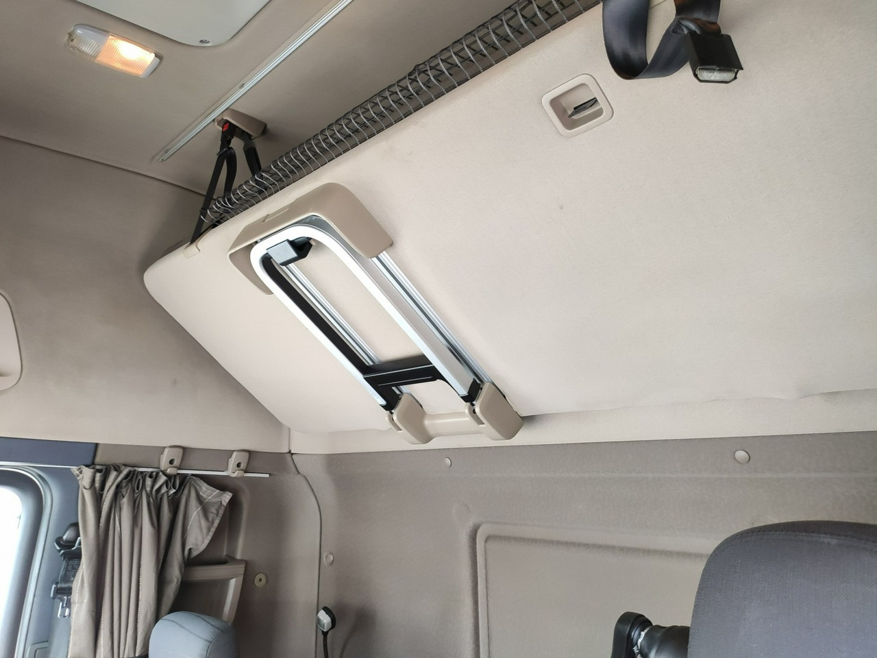 Vilcējs Scania R 450 Topline E6 4x2 Retarder Klima Postojowa !!!: foto 38 Vilcējs Scania R 450 Topline E6 4x2 Retarder Klima Postojowa !!!: foto 38