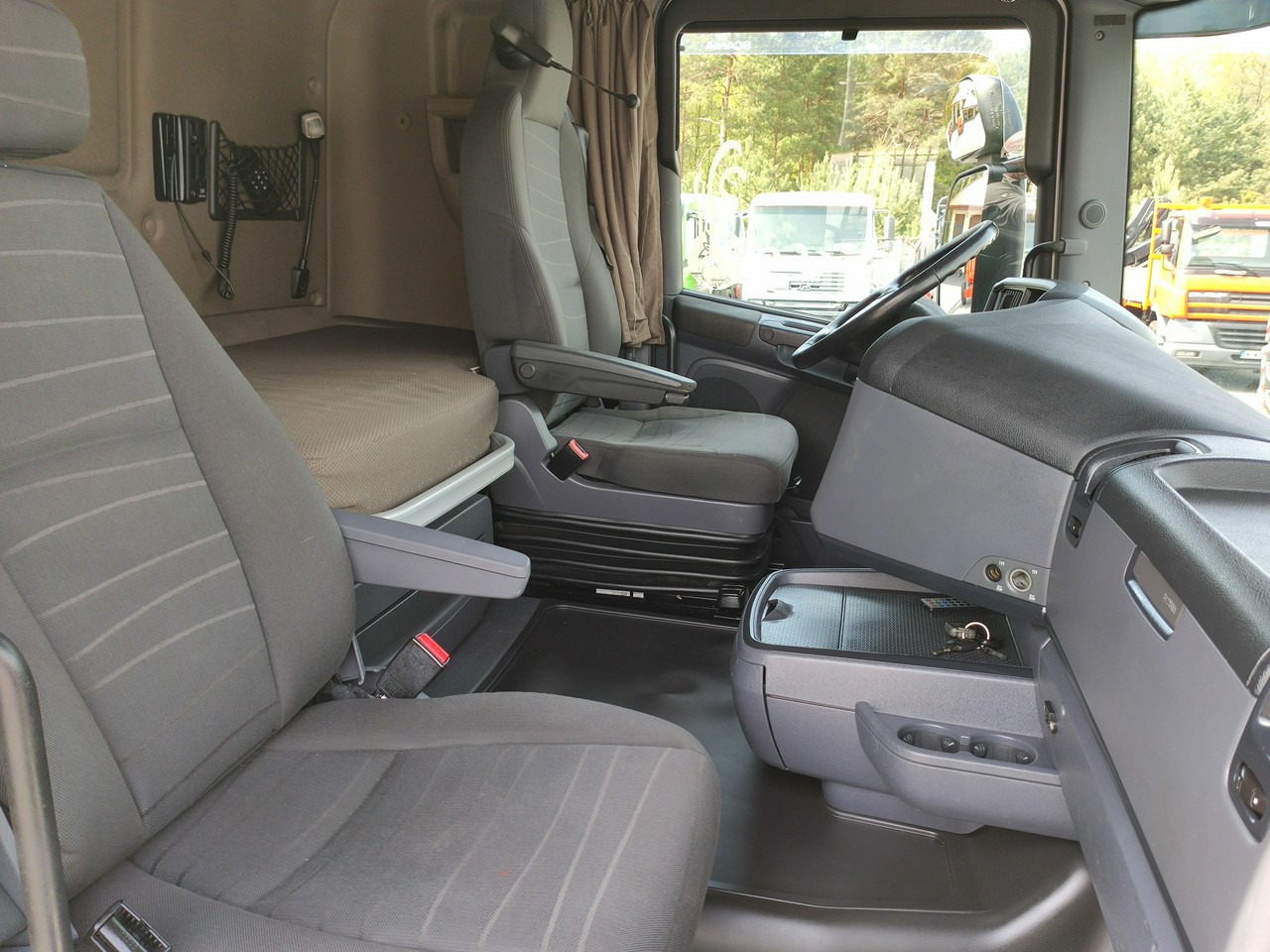 Vilcējs Scania R 450 Topline E6 4x2 Retarder Klima Postojowa !!!: foto 32 Vilcējs Scania R 450 Topline E6 4x2 Retarder Klima Postojowa !!!: foto 32