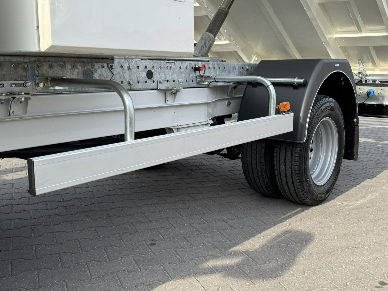 Komercauto pašizgāzējs Volkswagen Crafter: foto 14