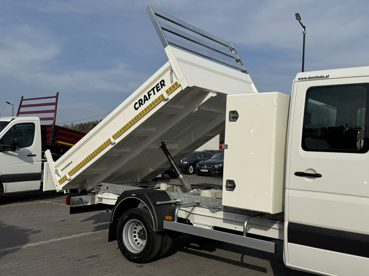 Komercauto pašizgāzējs Volkswagen Crafter: foto 6