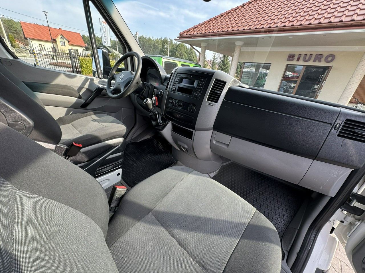 Komercauto pašizgāzējs Volkswagen Crafter: foto 35