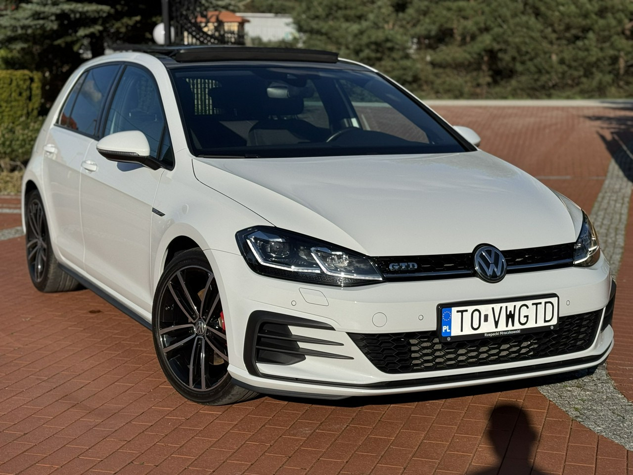 Volkswagen Golf - Hečbeks: foto 3 Volkswagen Golf - Hečbeks: foto 3