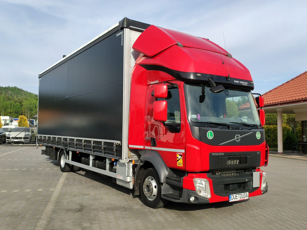 Volvo FL12.240 E6 Firana Tył Drzwi Dach Zsuwany Bogato Wyposażony !!! - Kravas automašīna ar tentu: foto 3 Volvo FL12.240 E6 Firana Tył Drzwi Dach Zsuwany Bogato Wyposażony !!! - Kravas automašīna ar tentu: foto 3
