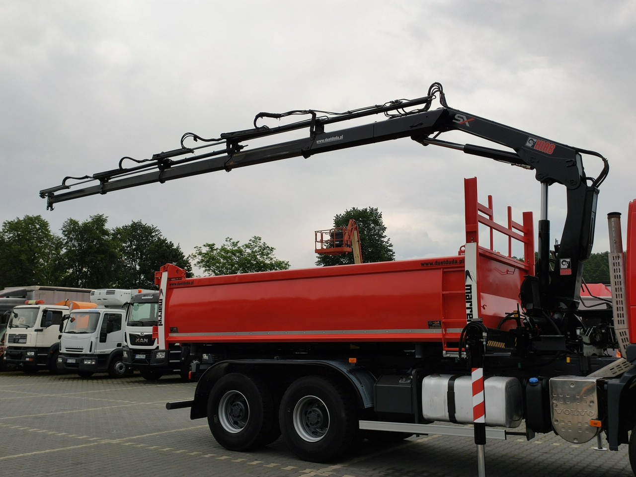 Volvo FMX 410 6x4 13L HDS Radiowy Hydroburta - Kravas automašīna pašizgāzējs, Kravas auto ar manipulatoru: foto 5 Volvo FMX 410 6x4 13L HDS Radiowy Hydroburta - Kravas automašīna pašizgāzējs, Kravas auto ar manipulatoru: foto 5