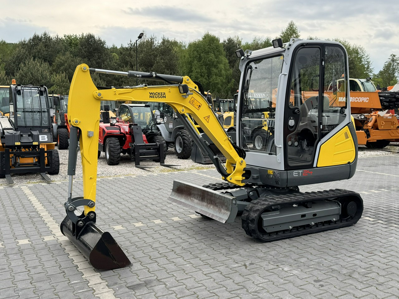 Wacker Neuson ET 24 Mało Używana Przepracowane tylko 800mth - Mini-ekskavators: foto 2 Wacker Neuson ET 24 Mało Używana Przepracowane tylko 800mth - Mini-ekskavators: foto 2