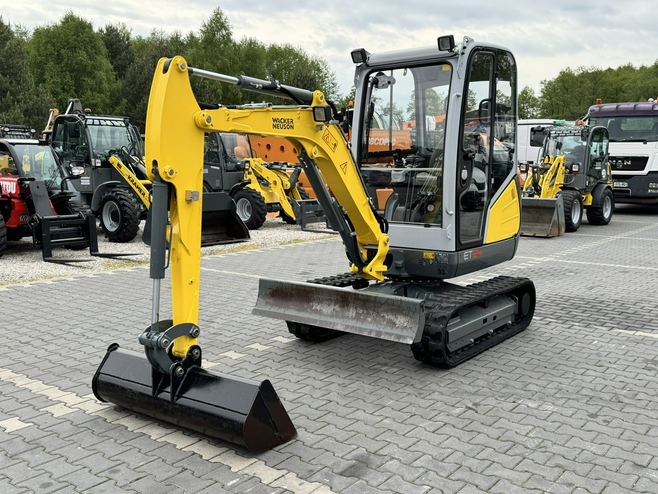 Wacker Neuson ET 24 Mało Używana Przepracowane tylko 800mth - Mini-ekskavators: foto 3 Wacker Neuson ET 24 Mało Używana Przepracowane tylko 800mth - Mini-ekskavators: foto 3
