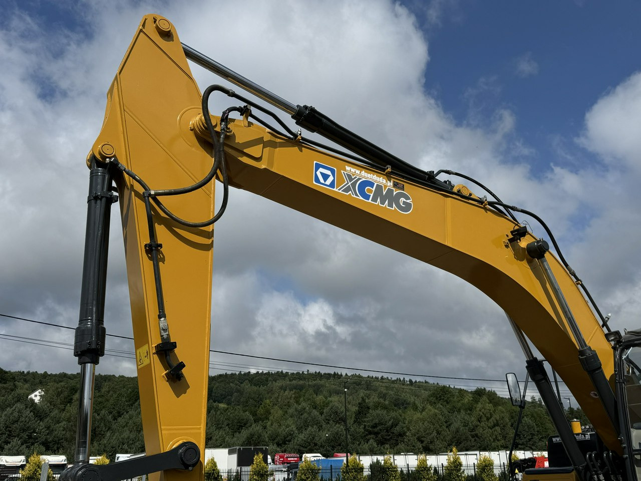XCMG XE 250C 25ton Bez DPF i Adblue Stan Jak Nowy Dostępny od Ręki - Kāpurķēžu ekskavators: foto 4 XCMG XE 250C 25ton Bez DPF i Adblue Stan Jak Nowy Dostępny od Ręki - Kāpurķēžu ekskavators: foto 4