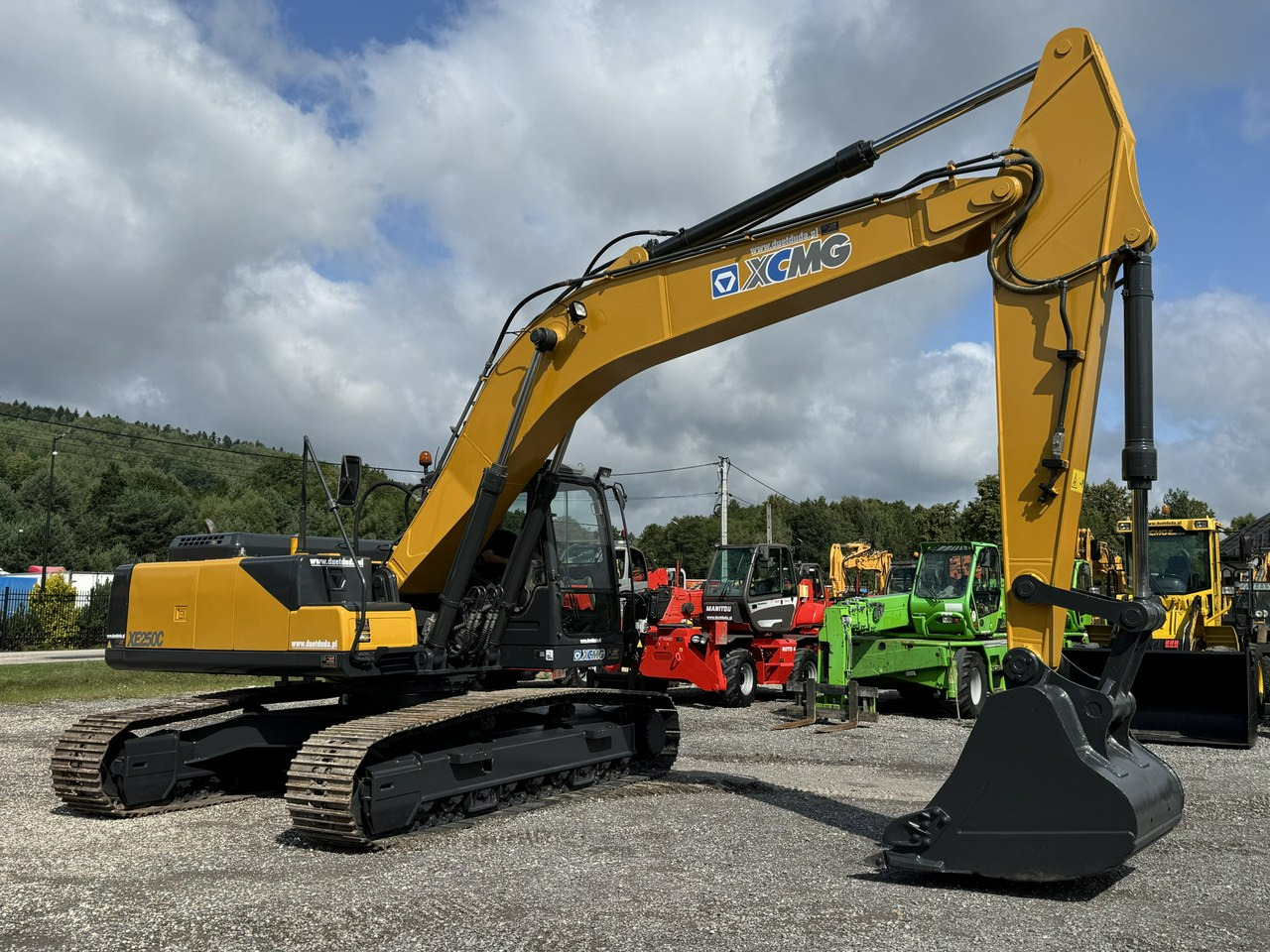 XCMG XE 250C 25ton Bez DPF i Adblue Stan Jak Nowy Dostępny od Ręki - Kāpurķēžu ekskavators: foto 2 XCMG XE 250C 25ton Bez DPF i Adblue Stan Jak Nowy Dostępny od Ręki - Kāpurķēžu ekskavators: foto 2