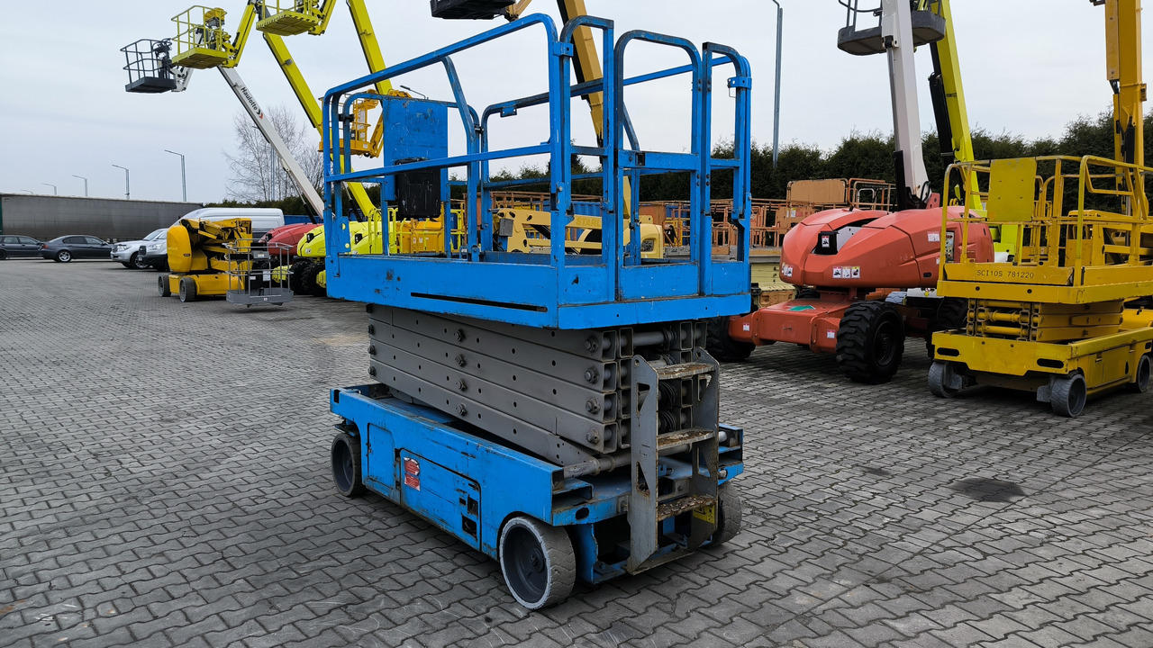GENIE GS 3246 - Šķērveida pacēlājs: foto 5 GENIE GS 3246 - Šķērveida pacēlājs: foto 5