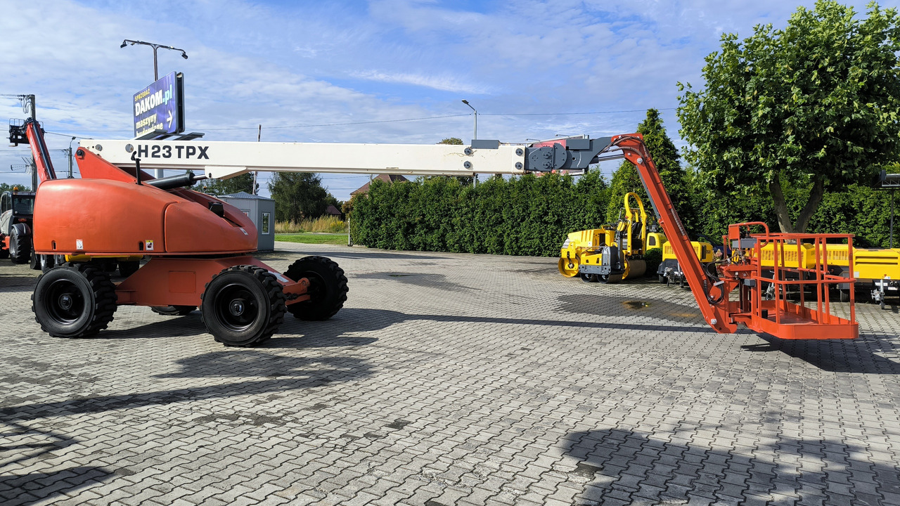 HAULOTTE H 23 TPX - Teleskopiskais pacēlājs: foto 2 HAULOTTE H 23 TPX - Teleskopiskais pacēlājs: foto 2