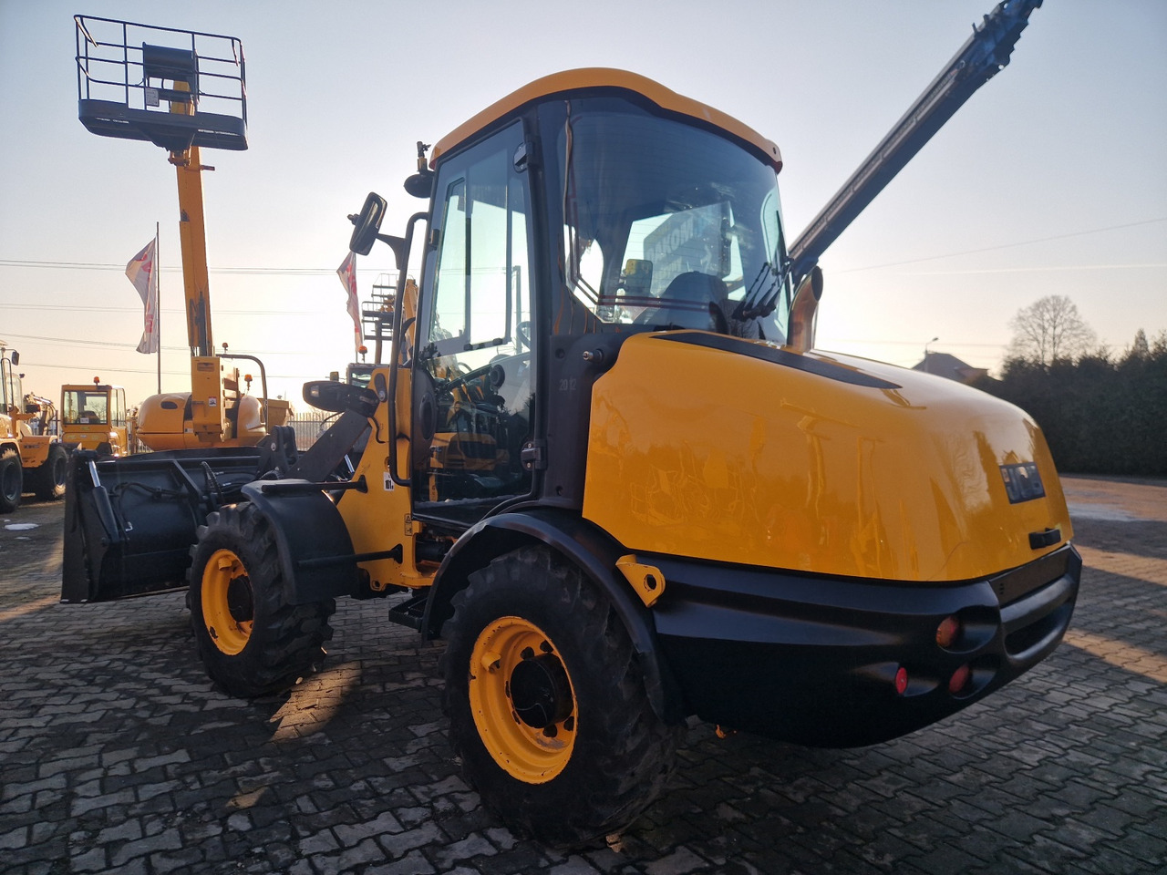 JCB 406 B - Riteņu iekrāvējs: foto 2 JCB 406 B - Riteņu iekrāvējs: foto 2