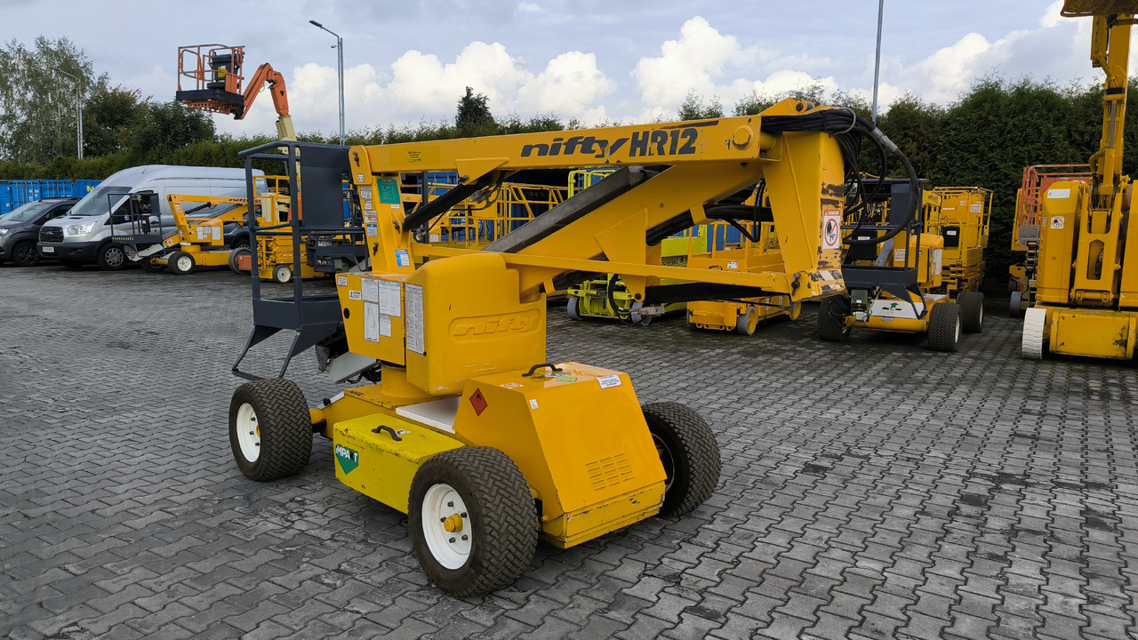 NIFTYLIFT HR 12 NDE - Izlices pacēlājs: foto 1 NIFTYLIFT HR 12 NDE - Izlices pacēlājs: foto 1
