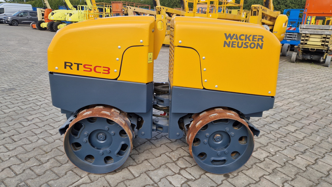 WACKER NEUSON RT SC 3 - Mini-veltnis: foto 4 WACKER NEUSON RT SC 3 - Mini-veltnis: foto 4