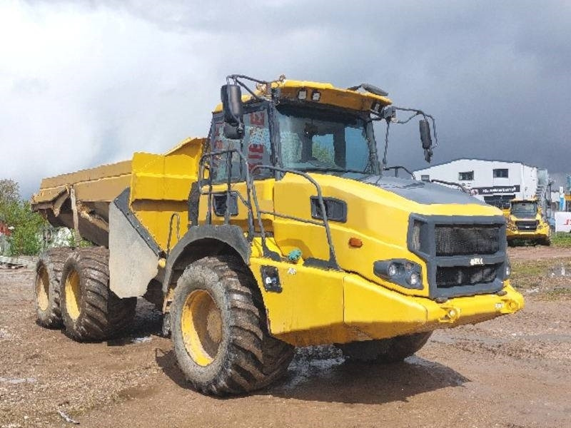Bell B 20 E - Artikulētias pašizgāzējs: foto 4 Bell B 20 E - Artikulētias pašizgāzējs: foto 4