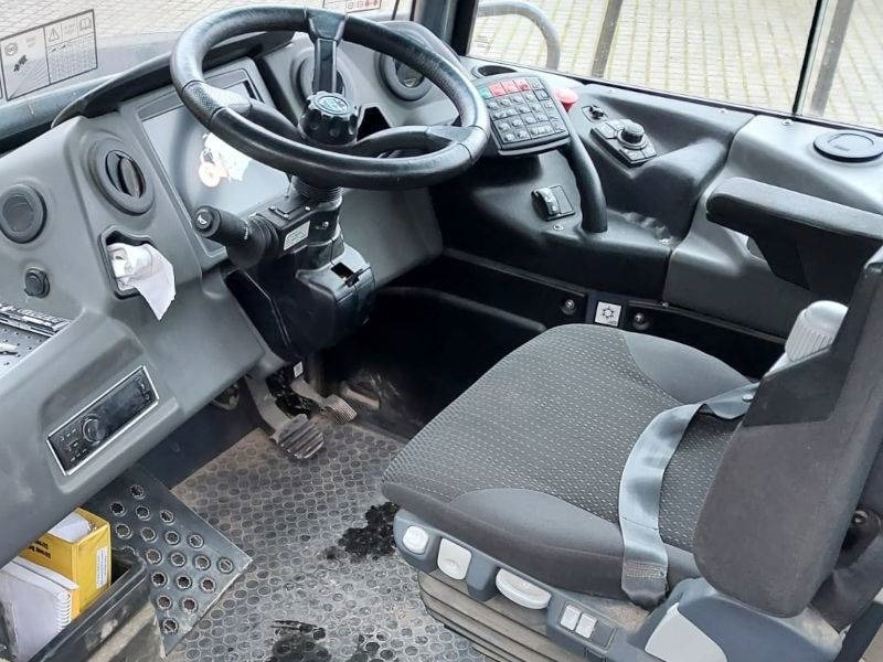 Bell B 35 E - Artikulētias pašizgāzējs: foto 5 Bell B 35 E - Artikulētias pašizgāzējs: foto 5