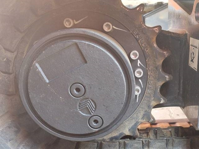 Mini-ekskavators Bobcat E 27: foto 9