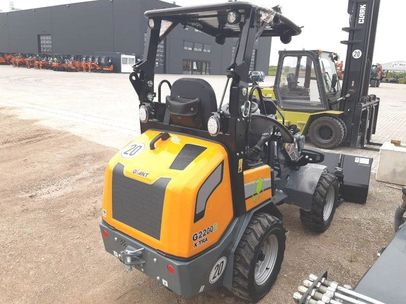 Giant G 2200 E X-Tra Elektro / electric - Kompaktiekrāvējs: foto 4 Giant G 2200 E X-Tra Elektro / electric - Kompaktiekrāvējs: foto 4