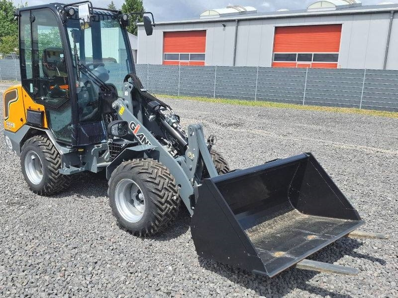 Giant G 2700 E X-Tra Elektro / electric - Kompaktiekrāvējs: foto 4 Giant G 2700 E X-Tra Elektro / electric - Kompaktiekrāvējs: foto 4